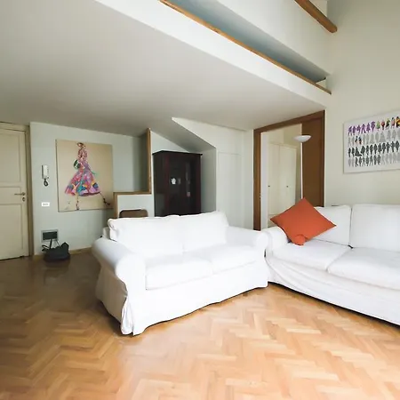 Apartment Via Enrico Parisi